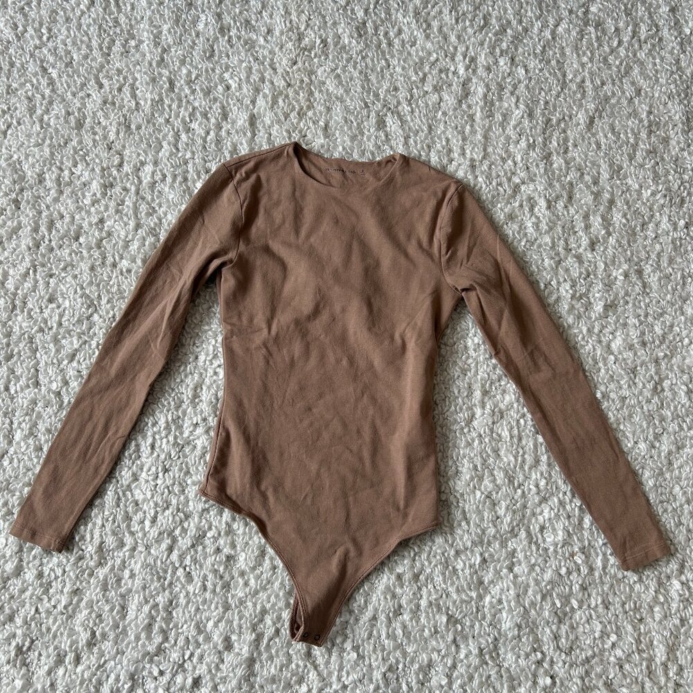 Abercrombie Soft Matte Seamless Long Sleeve Crew Neck Bodysuit Small Tan